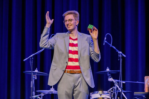 Tjark Schlößer Zauberer Magieshow