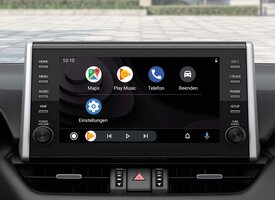 Der Suzuki Across: Nahaufnahme des Multifunktionsdisplays
